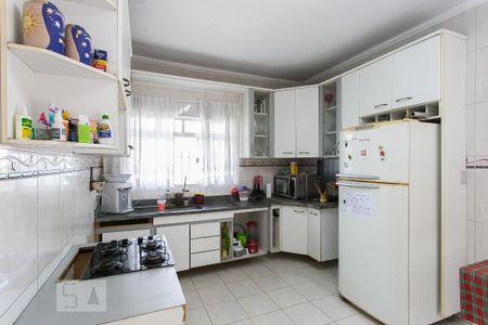 Casa à venda com 200m², 2 quartos e 2 vagasCozinha