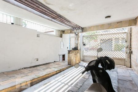 Casa à venda com 200m², 2 quartos e 2 vagasGaragem
