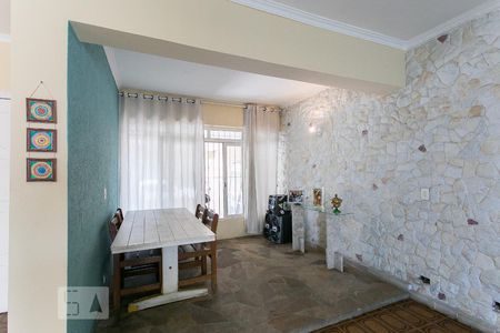 Sala de casa à venda com 2 quartos, 200m² em Vila Bertioga, São Paulo