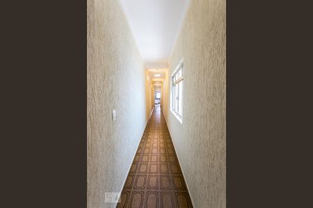 Casa à venda com 200m², 2 quartos e 2 vagasCorredor