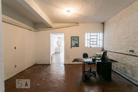Casa à venda com 200m², 2 quartos e 2 vagasSalão
