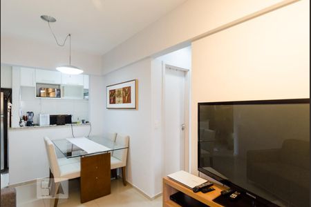 Sala de apartamento à venda com 2 quartos, 52m² em Baeta Neves, São Bernardo do Campo
