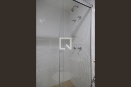 Apartamento para alugar com 72m², 2 quartos e 1 vaga Apartamento para alugar com 72m², 2 quartos e 1 vagaBanheiro da suíte 1