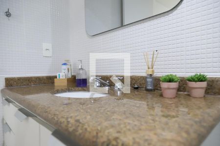 Apartamento para alugar com 72m², 2 quartos e 1 vaga Apartamento para alugar com 72m², 2 quartos e 1 vagaBanheiro da suíte 2