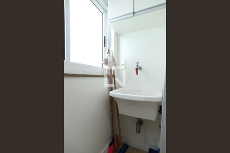 Apartamento para alugar com 72m², 2 quartos e 1 vaga Apartamento para alugar com 72m², 2 quartos e 1 vagaÁrea de serviço