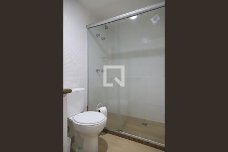 Apartamento para alugar com 72m², 2 quartos e 1 vaga Apartamento para alugar com 72m², 2 quartos e 1 vagaBanheiro da suíte 2