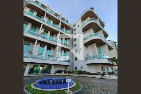 Apartamento para alugar com 72m², 2 quartos e 1 vaga Apartamento para alugar com 72m², 2 quartos e 1 vagaFachada