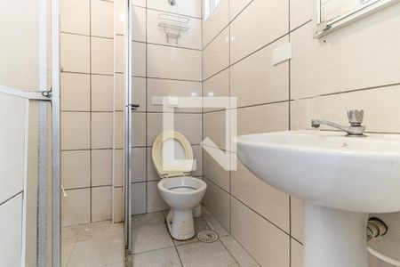 Banheiro de kitnet/studio para alugar com 1 quarto, 32m² em República, São Paulo