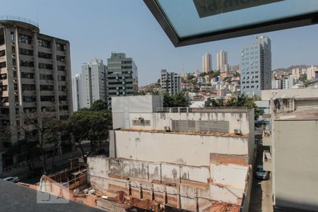Apartamento para alugar com 96m², 3 quartos e 2 vagas Apartamento para alugar com 96m², 3 quartos e 2 vagasVista da Área de Serviço