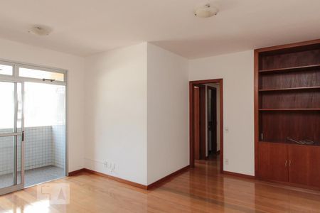 Apartamento para alugar com 96m², 3 quartos e 2 vagas Apartamento para alugar com 96m², 3 quartos e 2 vagasSala