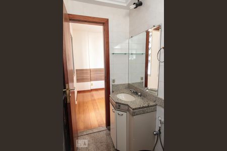 Apartamento para alugar com 96m², 3 quartos e 2 vagas Apartamento para alugar com 96m², 3 quartos e 2 vagasBanheiro da Suíte