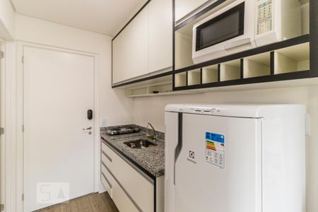 Cozinha - Microondas de kitnet/studio para alugar com 1 quarto, 16m² em Bela Vista, São Paulo