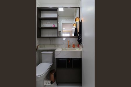 Apartamento para alugar com 65m², 2 quartos e 1 vagaBanheiro da Suíte