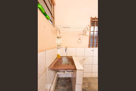 Casa à venda com 180m², 3 quartos e 1 vagaÁrea de serviço