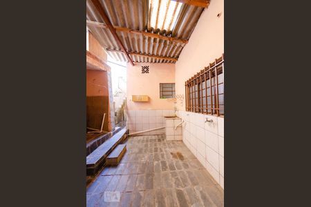 Casa à venda com 180m², 3 quartos e 1 vagaÁrea de serviço