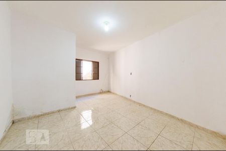 Casa à venda com 180m², 3 quartos e 1 vagaSuíte
