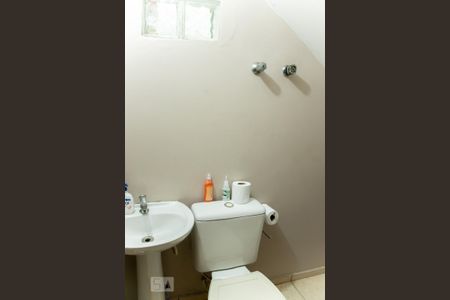 Lavabo de casa para alugar com 3 quartos, 110m² em Vila Regina, São Paulo