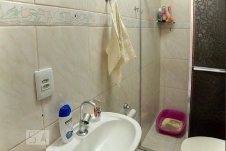 Banheiro de casa para alugar com 3 quartos, 110m² em Vila Regina, São Paulo