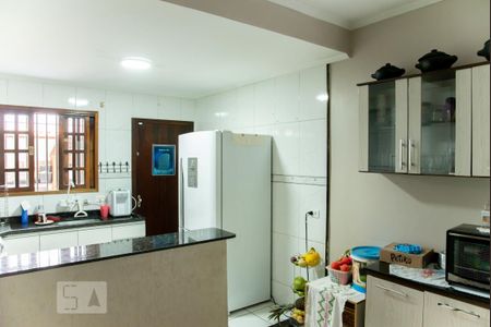 Cozinha de casa para alugar com 3 quartos, 110m² em Vila Regina, São Paulo