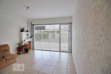 Casa à venda com 112m², 3 quartos e 2 vagasGaragem