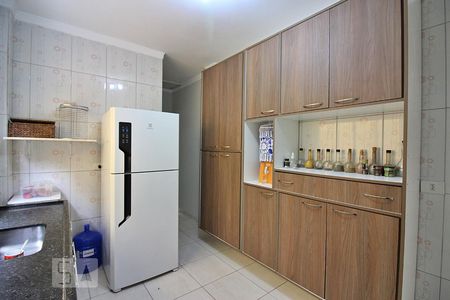 Casa à venda com 112m², 3 quartos e 2 vagasCozinha