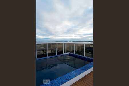 Apartamento à venda com 318m², 3 quartos e 4 vagasPiscina