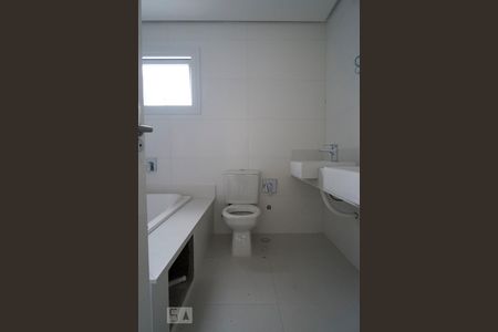 Apartamento à venda com 318m², 3 quartos e 4 vagasBanheiro da Suíte 3