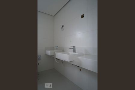 Apartamento à venda com 318m², 3 quartos e 4 vagasBanheiro da Suíte 3