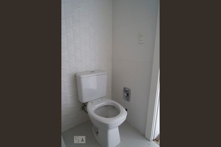 Apartamento à venda com 318m², 3 quartos e 4 vagasBanheiro da Suíte 1