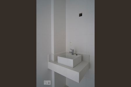 Apartamento à venda com 318m², 3 quartos e 4 vagasBanheiro da Suíte 1