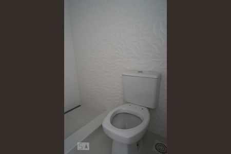 Apartamento à venda com 318m², 3 quartos e 4 vagasBanheiro da Suíte 2