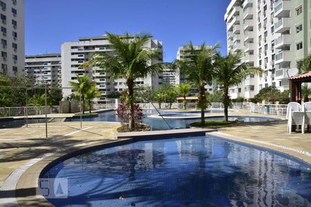 Apartamento à venda com 70m², 3 quartos e 2 vagasÁrea comum - Piscina