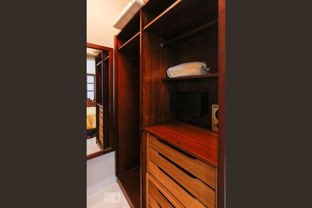 Closet Suíte de kitnet/studio à venda com 1 quarto, 40m² em Campos Elíseos, São Paulo