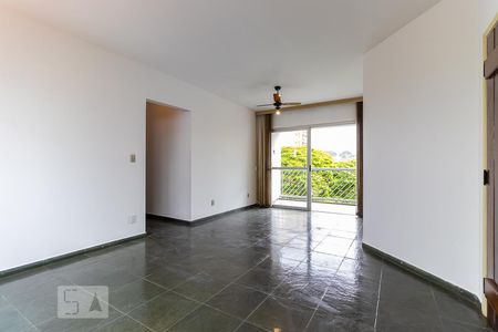 Sala de apartamento para alugar com 3 quartos, 100m² em Vila Rossi Borghi E Siqueira, Campinas