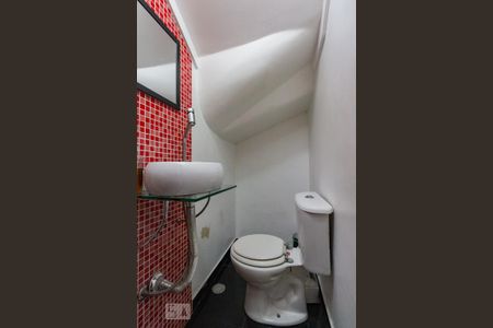 Casa à venda com 85m², 2 quartos e 2 vagasBanheiro