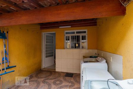 Casa à venda com 85m², 2 quartos e 2 vagasLavanderia