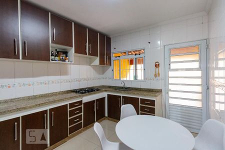 Casa à venda com 85m², 2 quartos e 2 vagasCozinha