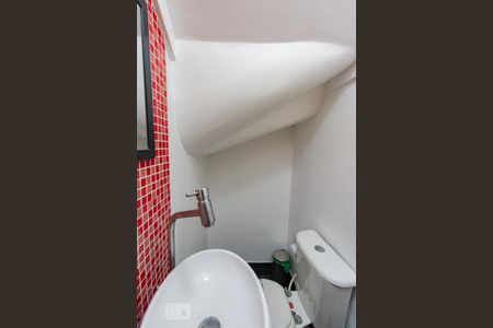 Casa à venda com 85m², 2 quartos e 2 vagasBanheiro