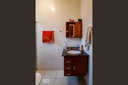 Casa para alugar com 165m², 4 quartos e 2 vagas Casa para alugar com 165m², 4 quartos e 2 vagasBanheiro da Suíte 2