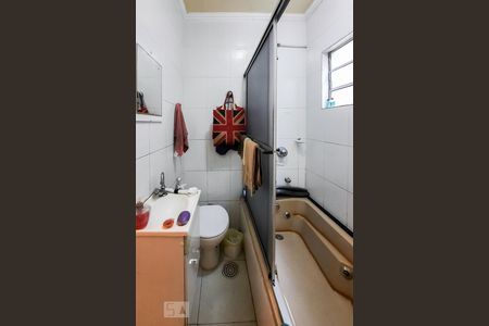 Casa para alugar com 165m², 4 quartos e 2 vagas Casa para alugar com 165m², 4 quartos e 2 vagasBanheiro da Suíte 1