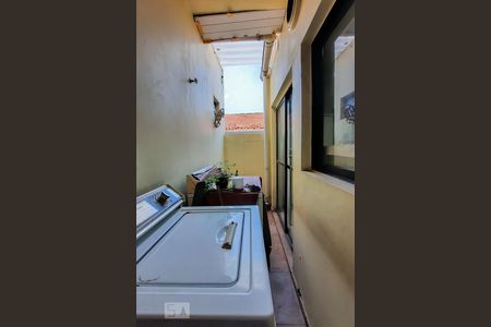 Casa para alugar com 165m², 4 quartos e 2 vagas Casa para alugar com 165m², 4 quartos e 2 vagasÁrea de Serviço