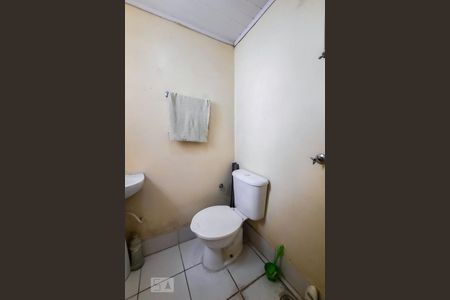 Casa para alugar com 165m², 4 quartos e 2 vagas Casa para alugar com 165m², 4 quartos e 2 vagasBanheiro da Suíte 5