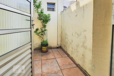 Casa para alugar com 165m², 4 quartos e 2 vagas Casa para alugar com 165m², 4 quartos e 2 vagasVista da Suíte 4