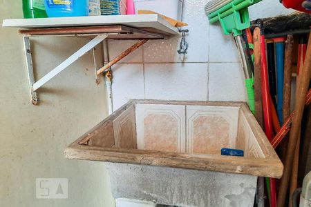 Casa para alugar com 165m², 4 quartos e 2 vagas Casa para alugar com 165m², 4 quartos e 2 vagasÁrea de Serviço