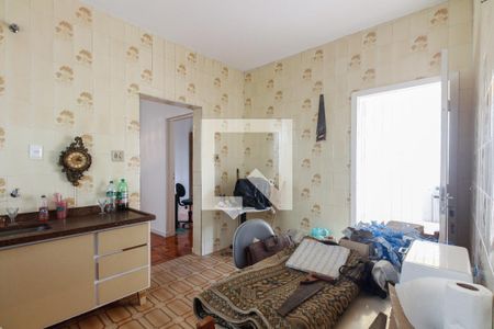 Casa à venda com 90m², 2 quartos e 2 vagasCozinha 