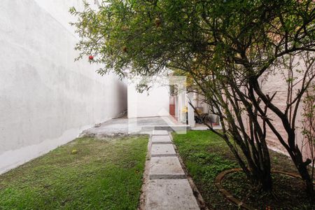 Casa à venda com 90m², 2 quartos e 2 vagasQuintal 