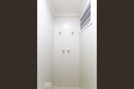 Apartamento à venda com 70m², 2 quartos e 1 vaga Apartamento à venda com 70m², 2 quartos e 1 vagaBanheiro