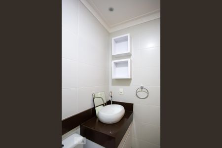 Apartamento à venda com 70m², 2 quartos e 1 vaga Apartamento à venda com 70m², 2 quartos e 1 vagaBanheiro