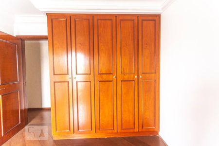 Apartamento à venda com 245m², 4 quartos e 4 vagasArmário