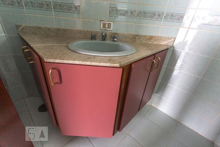 Apartamento à venda com 245m², 4 quartos e 4 vagasArmário